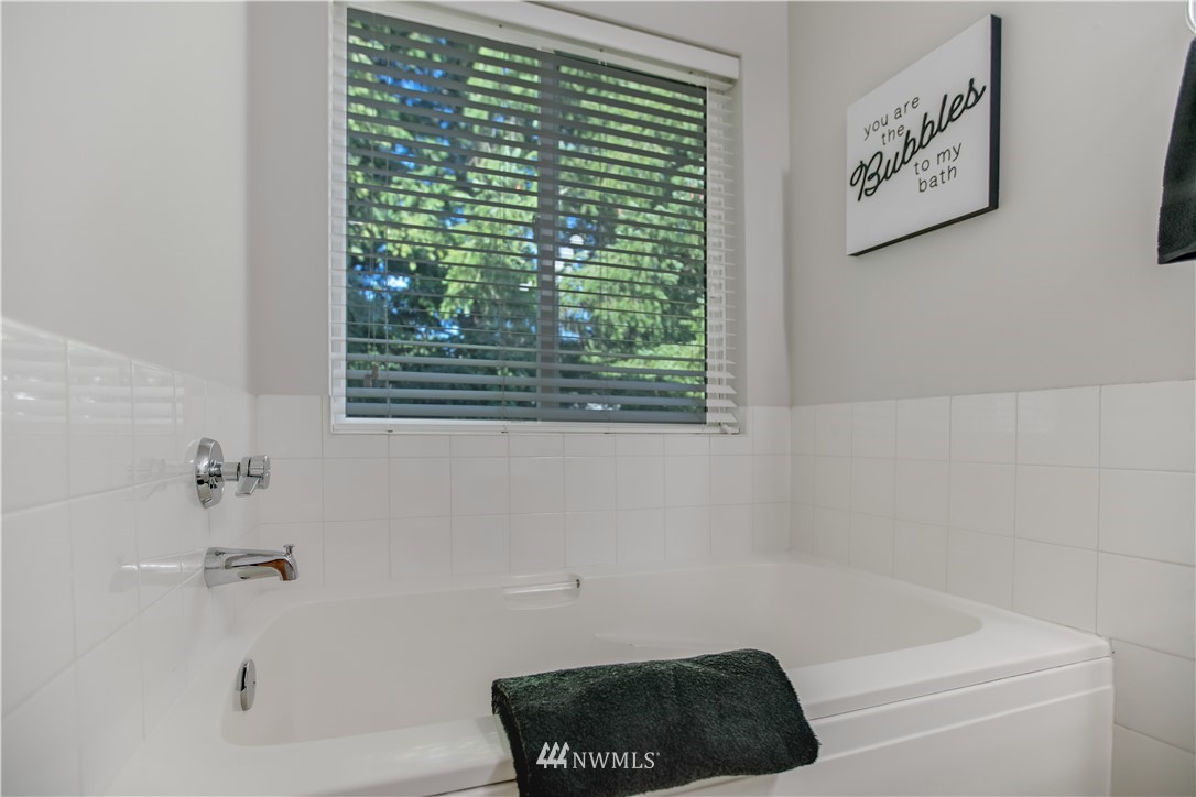18803 20th Avenue Southeast Bothell, WA 98012 - Photo 22 of 33 Gallery Image 22
