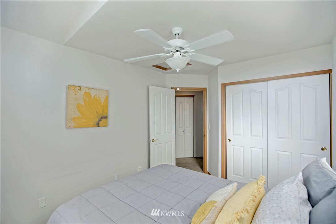 18803 20th Avenue Southeast Bothell, WA 98012 - Photo 28 of 33 Gallery Image 28