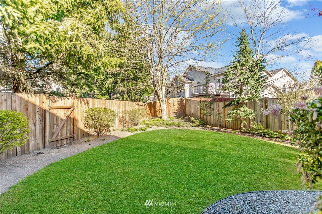 18803 20th Avenue Southeast Bothell, WA 98012 - Photo 4 of 33 Gallery Image 4