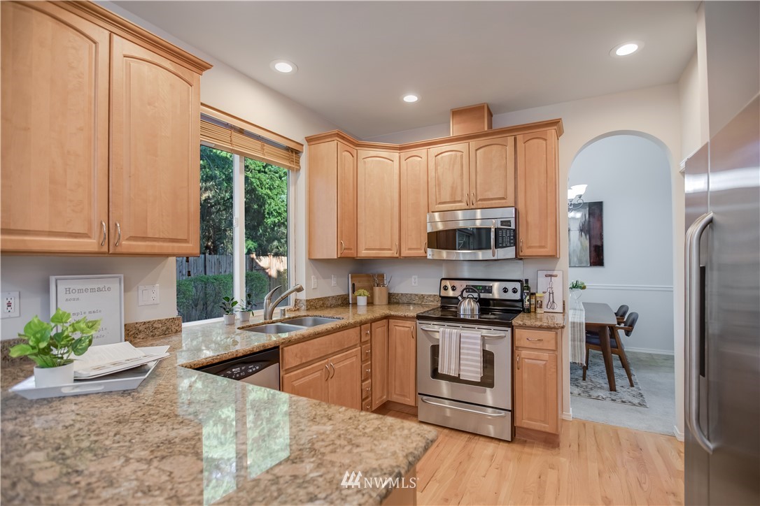 18803 20th Avenue Southeast Bothell, WA 98012 - Photo 9 of 33 Gallery Image 9