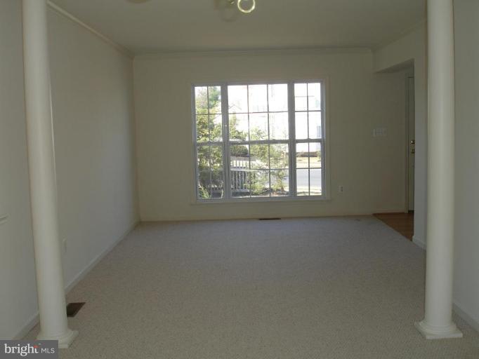 4001 Paige View Road Randallstown, MD 21133 - Photo 3 of 14 Living Room