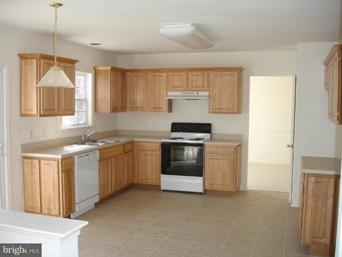 4001 Paige View Road Randallstown, MD 21133 - Photo 6 of 14 Kitchen