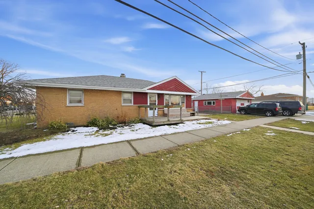 $199,900 | 7800 New Castle Avenue, Burbank, IL 60459