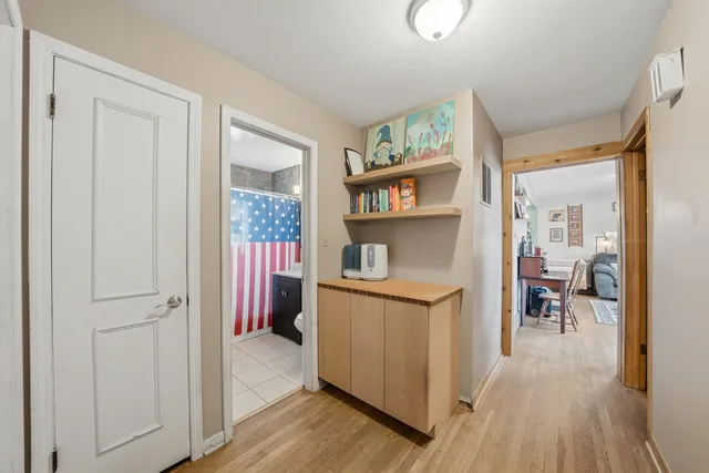 $199,900 | 7800 New Castle Avenue, Burbank, IL 60459