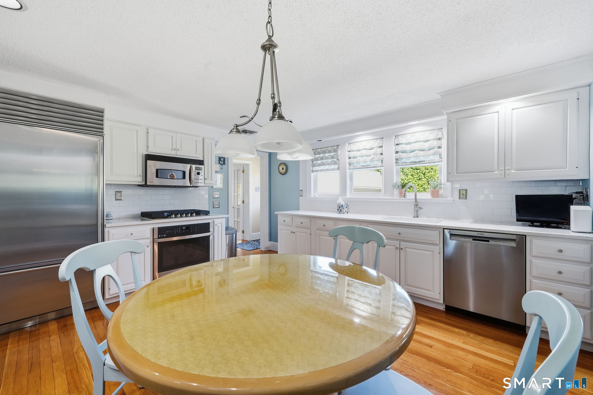28 Colony Road West Hartford, CT 06117 - Photo 8 of 40 Gallery Image 8