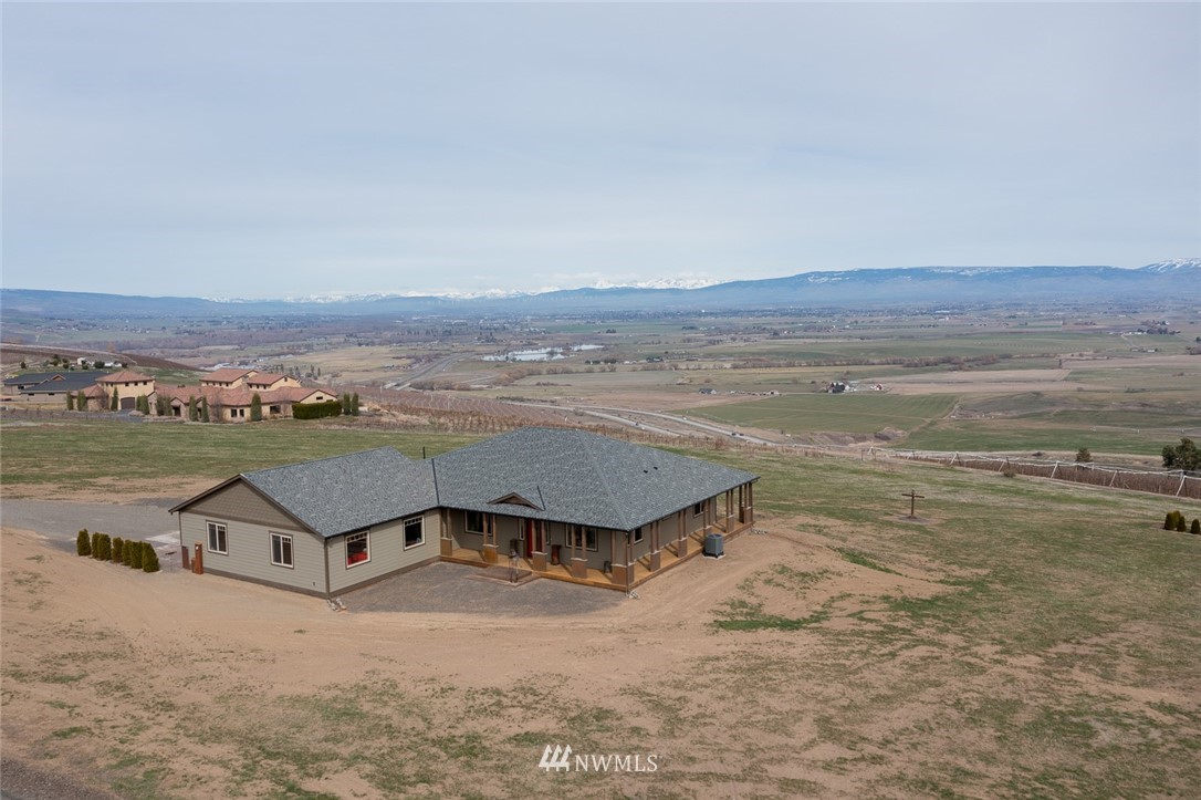 2660 Tozer Road Ellensburg, WA 98926 - Photo 1 of 40 Gallery Image 1