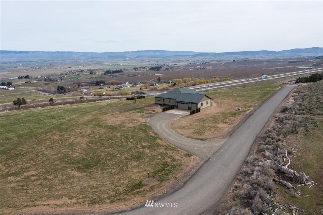 2660 Tozer Road Ellensburg, WA 98926 - Photo 12 of 40 Gallery Image 12