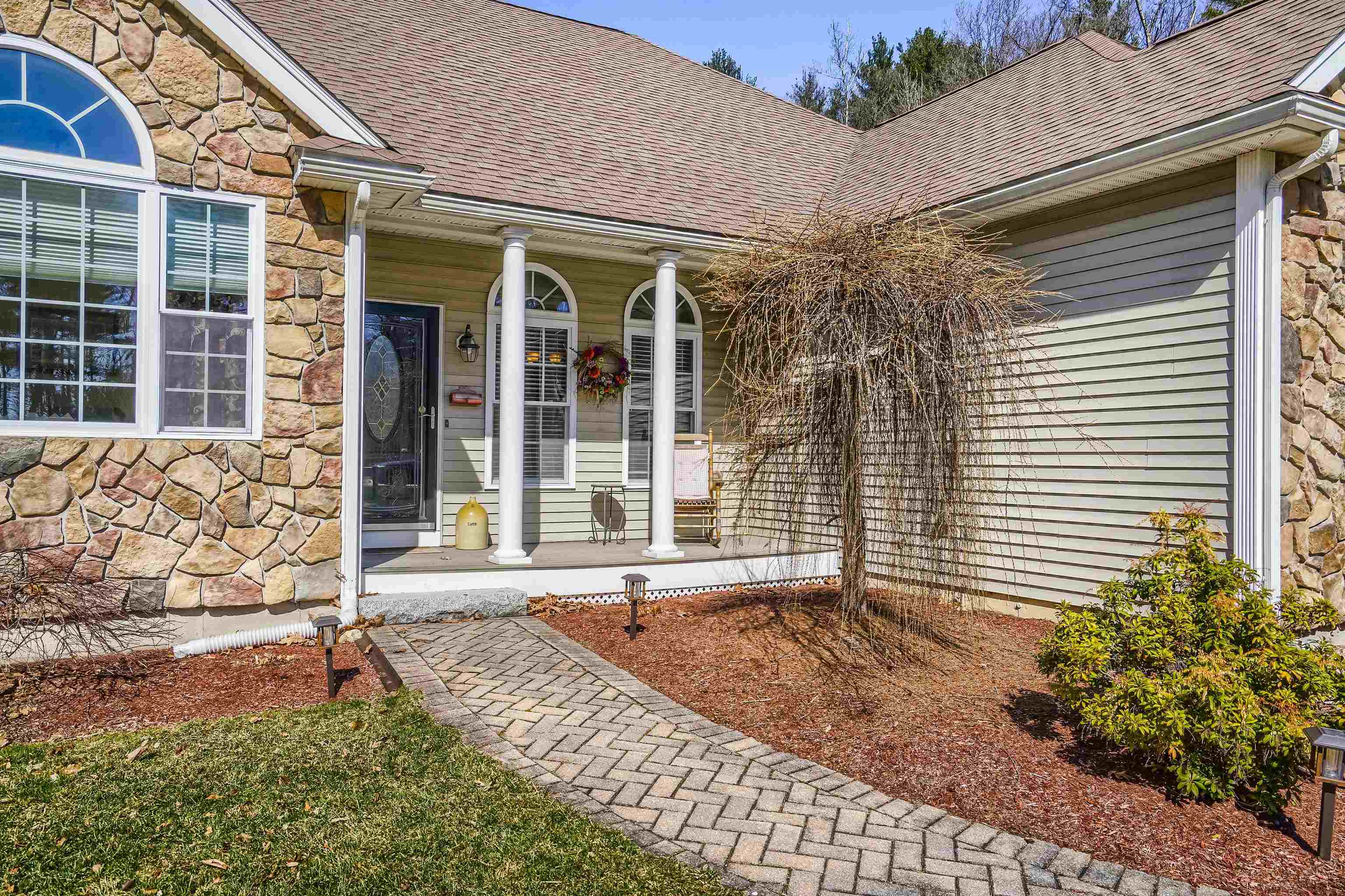 18 Johnson Street Windham, NH 03087 - Photo 3 of 33