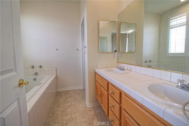 $3,495 | 206 North La Salle Street, Redlands, CA 92374