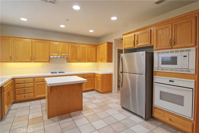 $3,495 | 206 North La Salle Street, Redlands, CA 92374