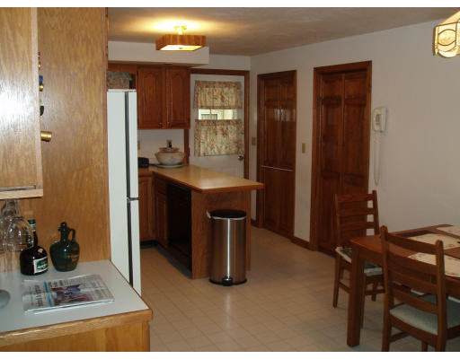 240 Fort Pond Road Lancaster, MA 01523 - Photo 12 of 30
