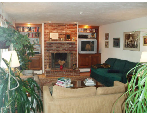240 Fort Pond Road Lancaster, MA 01523 - Photo 17 of 30