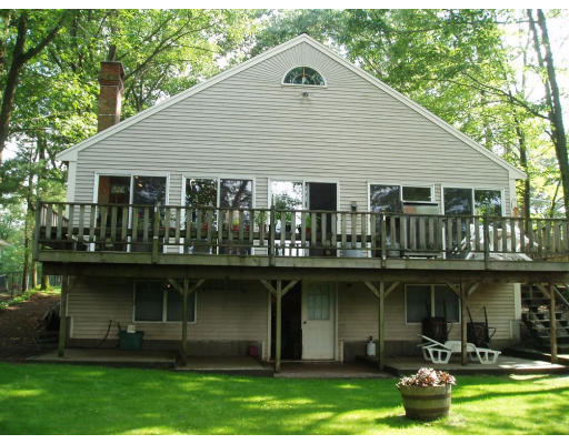 240 Fort Pond Road Lancaster, MA 01523 - Photo 3 of 30