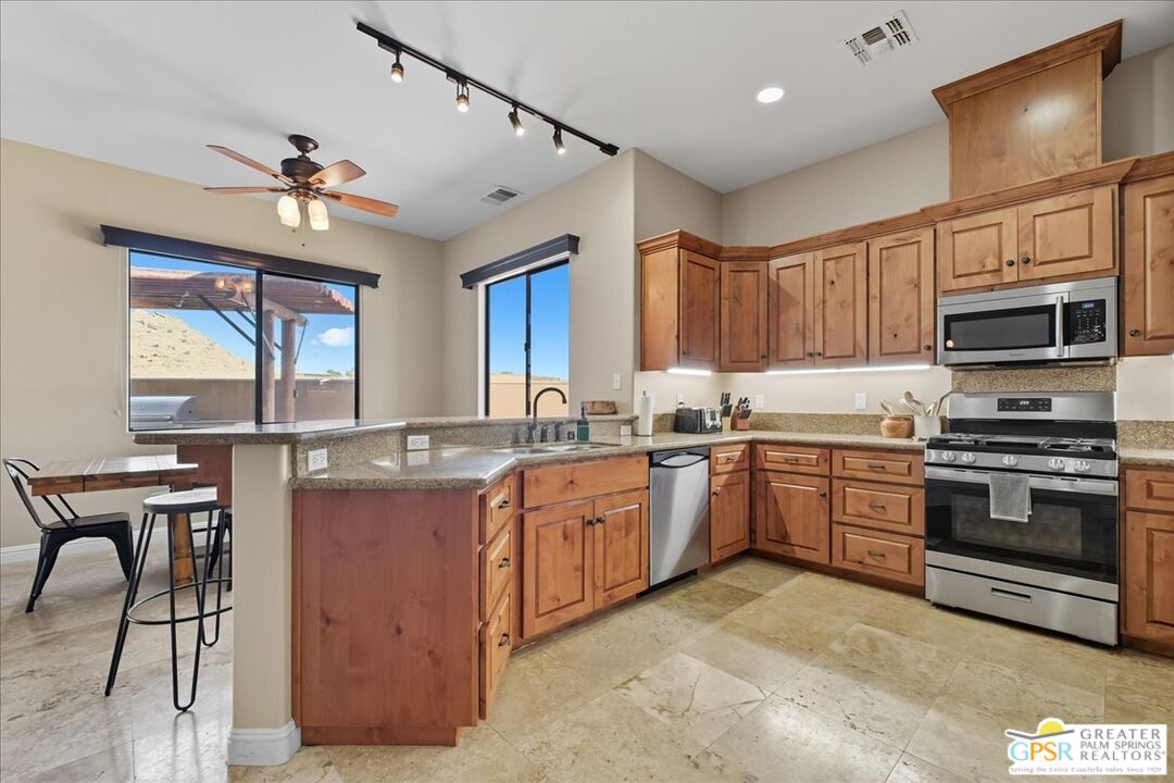 5935 Buena Suerte Road Yucca Valley, CA 92284 - Photo 20 of 49