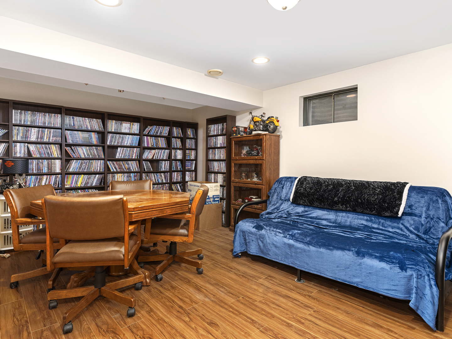 2333 Hess Drive Crest Hill, IL 60403 - Photo 14 of 26 a living room with furniture and a wooden floor