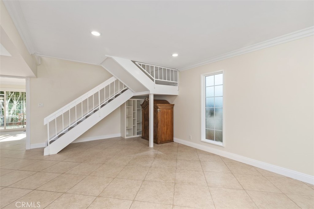 2 Meadowsweet Way Irvine, CA 92612 - Photo 5 of 28