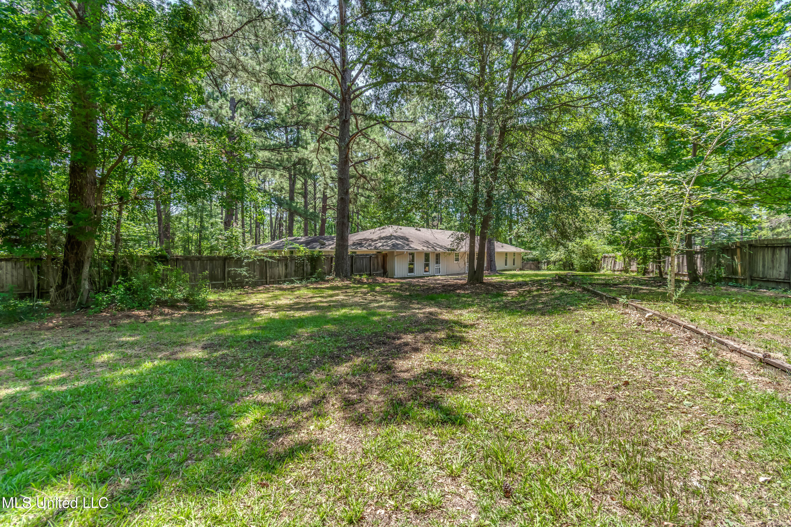 551 Holly Bush Road Brandon, MS 39047 - Photo 62 of 71 551 Holly Bush Rd-57