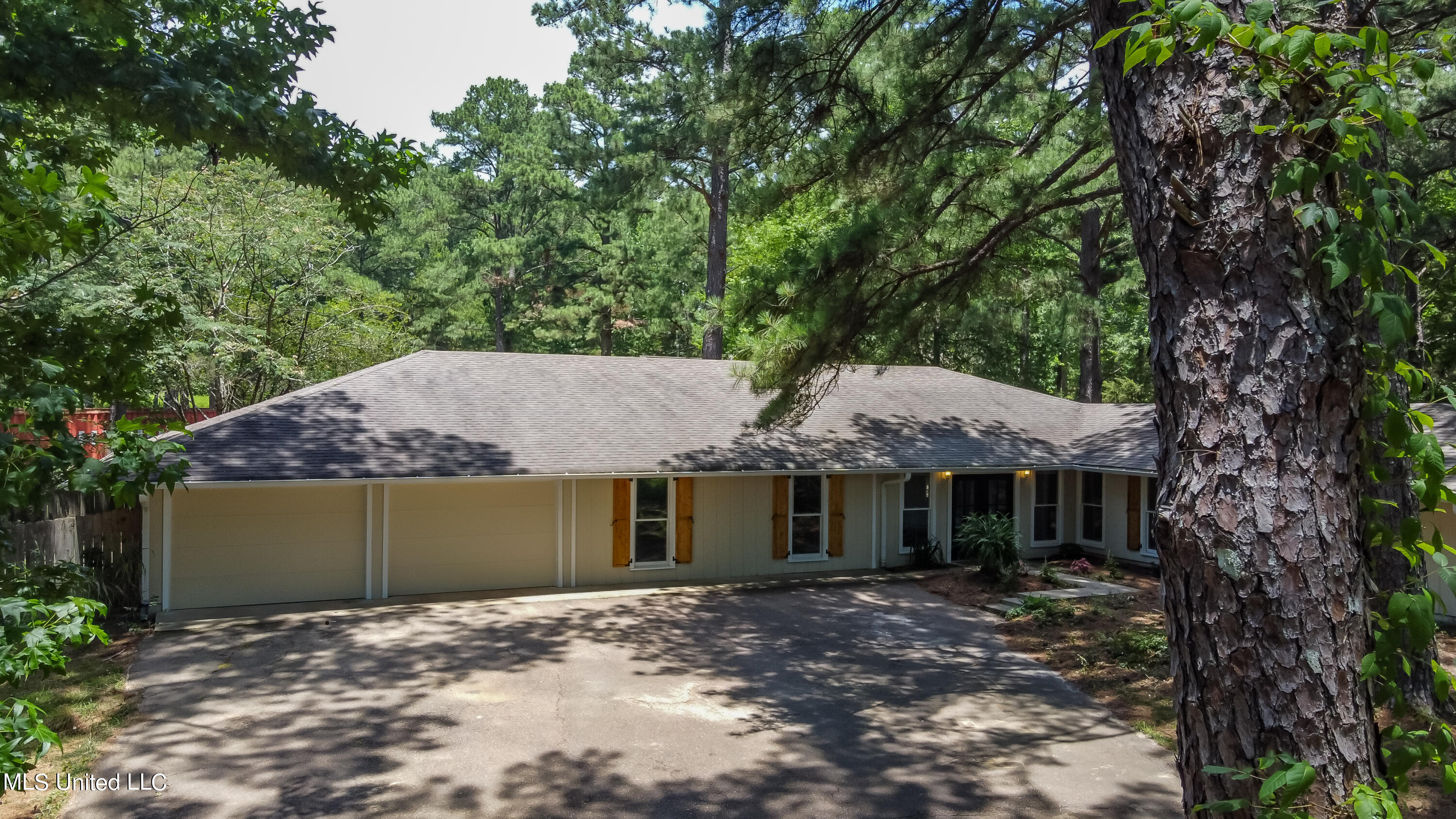 551 Holly Bush Road Brandon, MS 39047 - Photo 66 of 71 551 Holly Bush Rd drone