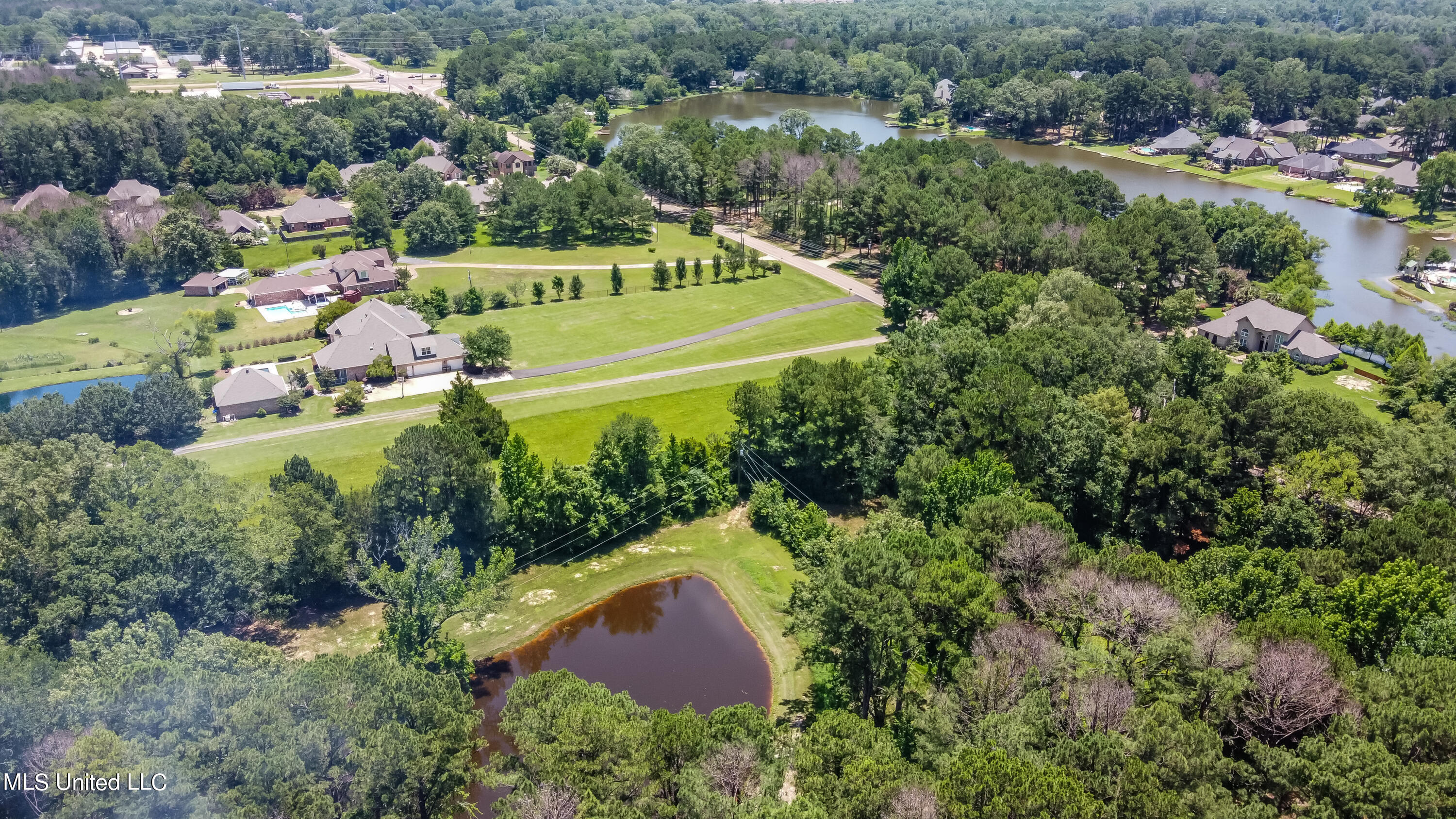 551 Holly Bush Road Brandon, MS 39047 - Photo 70 of 71 551 Holly Bush Rd drone-13