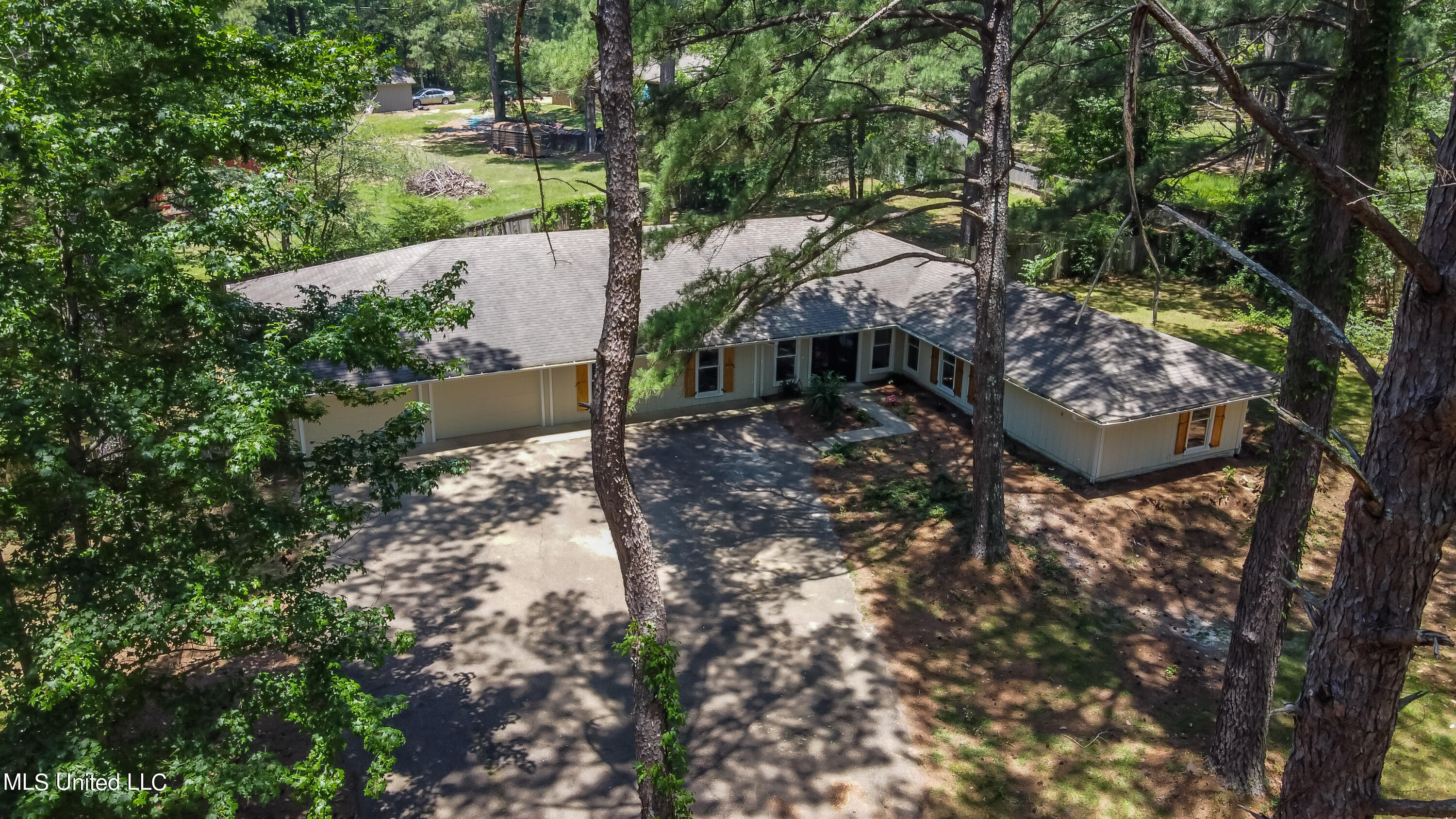 551 Holly Bush Road Brandon, MS 39047 - Photo 7 of 71 551 Holly Bush Rd drone-22