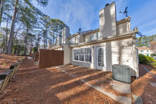 $1,900 | 2045 Fairways Court, Kennesaw, GA 30144