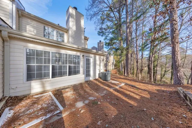 $1,900 | 2045 Fairways Court, Kennesaw, GA 30144