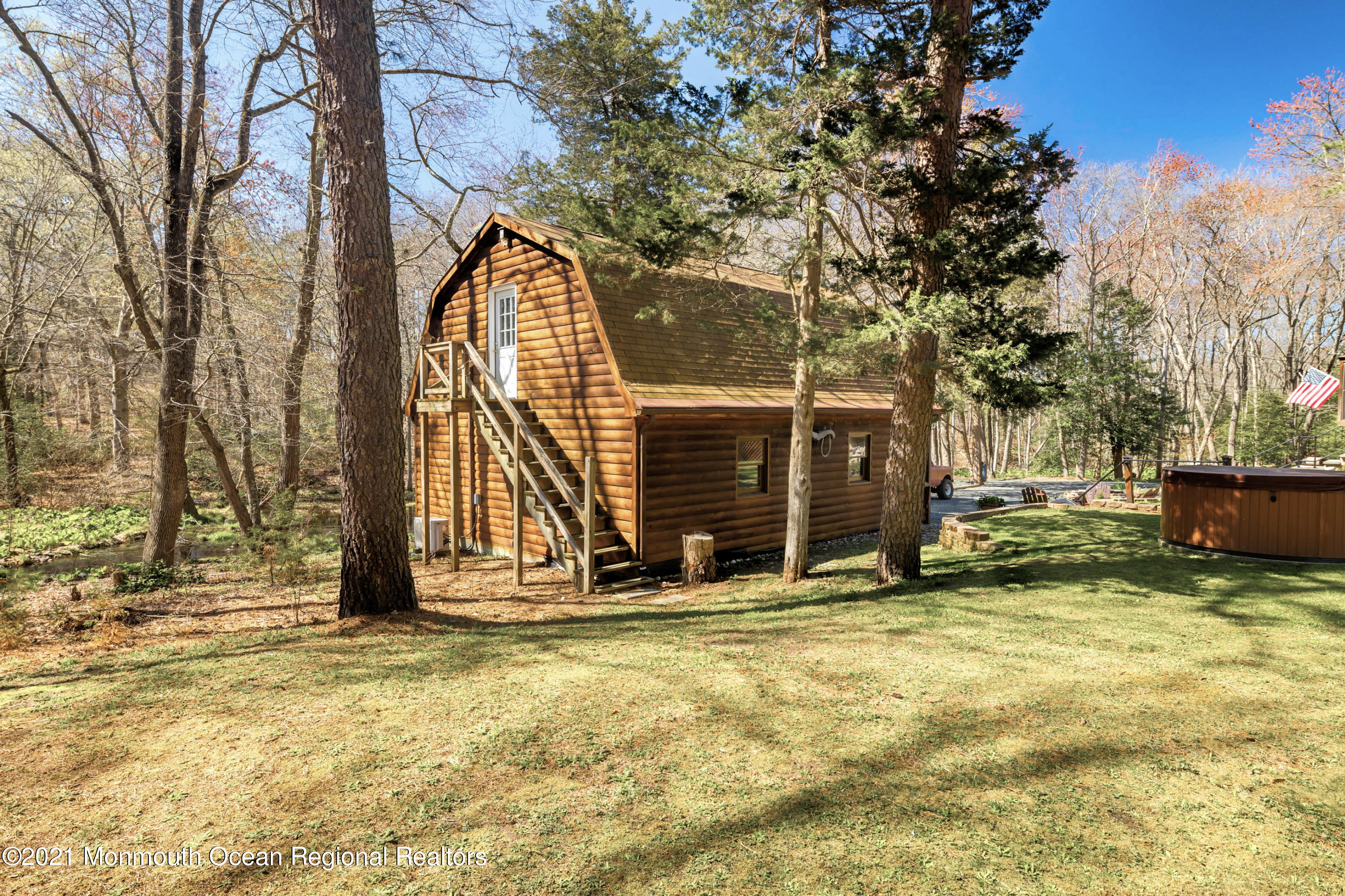 509 Pinehurst Road Cream Ridge, NJ 08514 - Photo 37 of 39 37_Garage-Loft