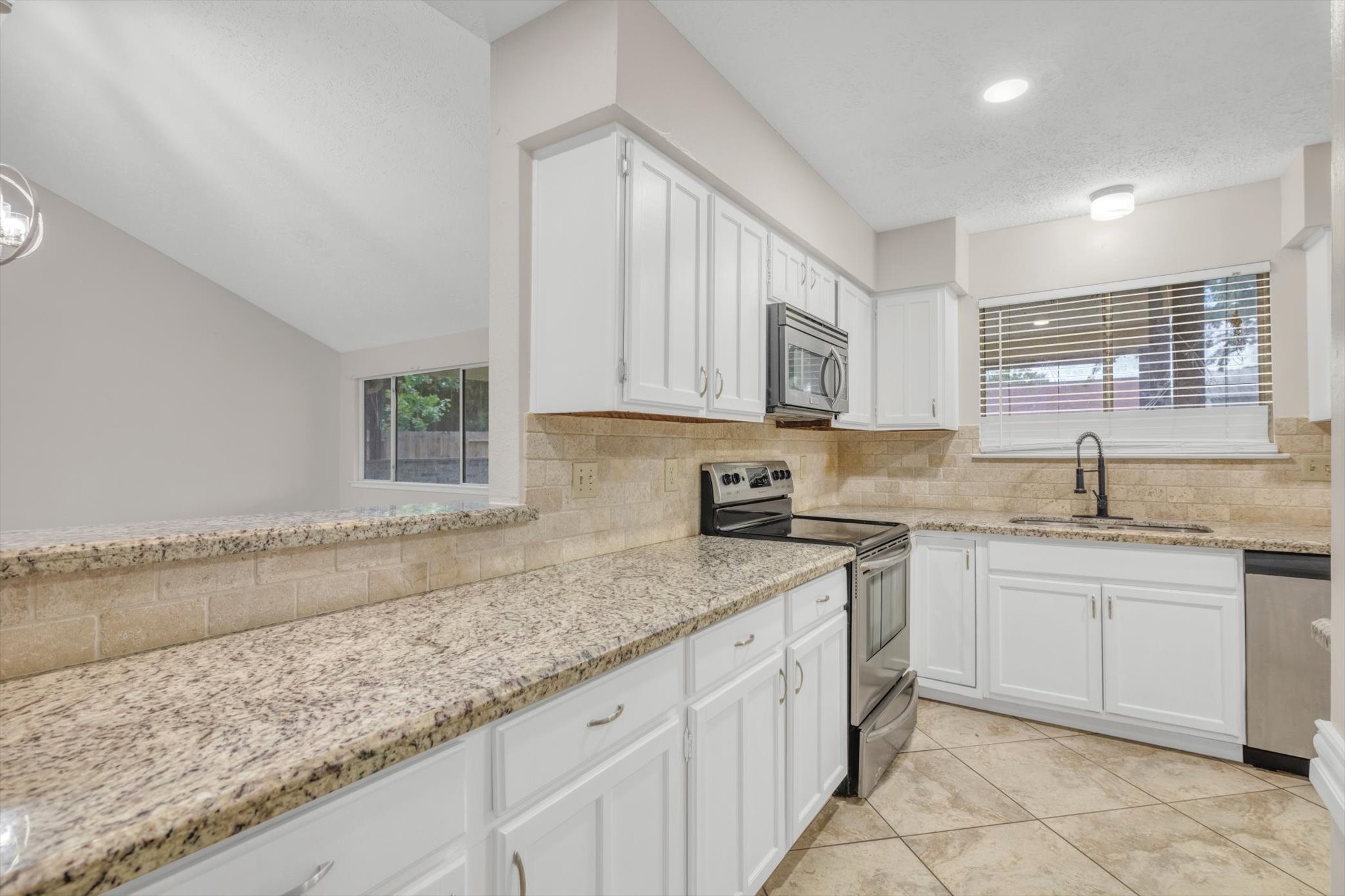 7431 Ridgeberry Drive Houston, TX 77095 - Photo 11 of 34