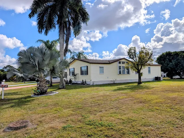 $286,500 | 2460 Southwest Versailles Terrace, Stuart, FL 34997