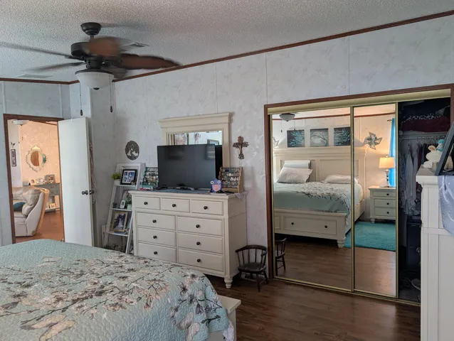 $297,500 | 2460 Southwest Versailles Terrace, Stuart, FL 34997