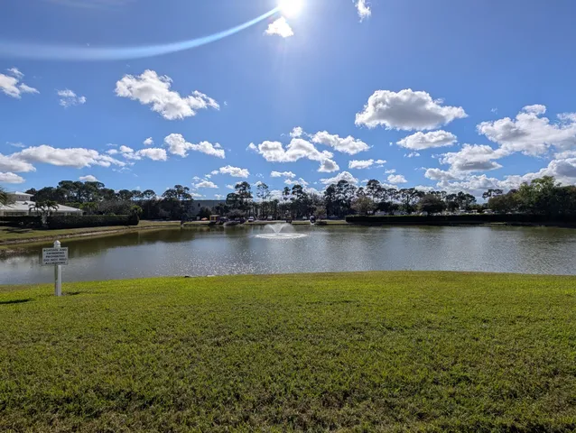 $297,500 | 2460 Southwest Versailles Terrace, Stuart, FL 34997