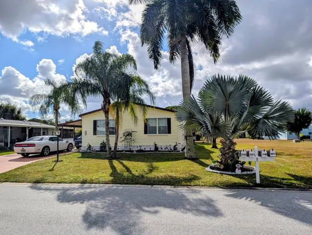 $297,500 | 2460 Southwest Versailles Terrace, Stuart, FL 34997