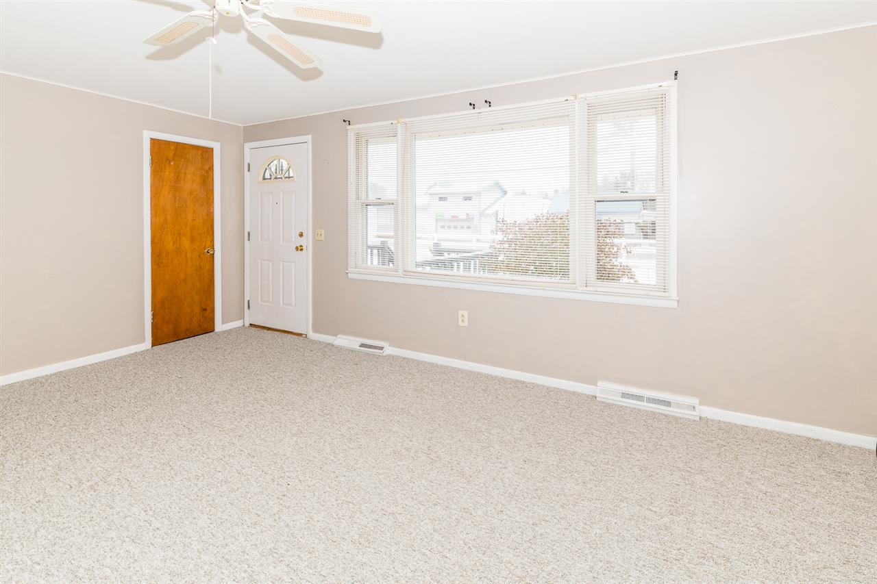 880 Bay Road Colchester, VT 05446 - Photo 3 of 36 Gallery Image 3