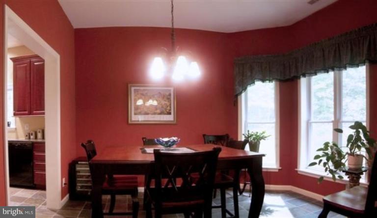 655 Old Herald Harbor Road Crownsville, MD 21032 - Photo 5 of 26 Breakfast Area