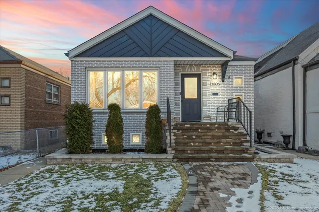 $359,900 | 7205 South Hamlin Avenue, Chicago, IL 60629
