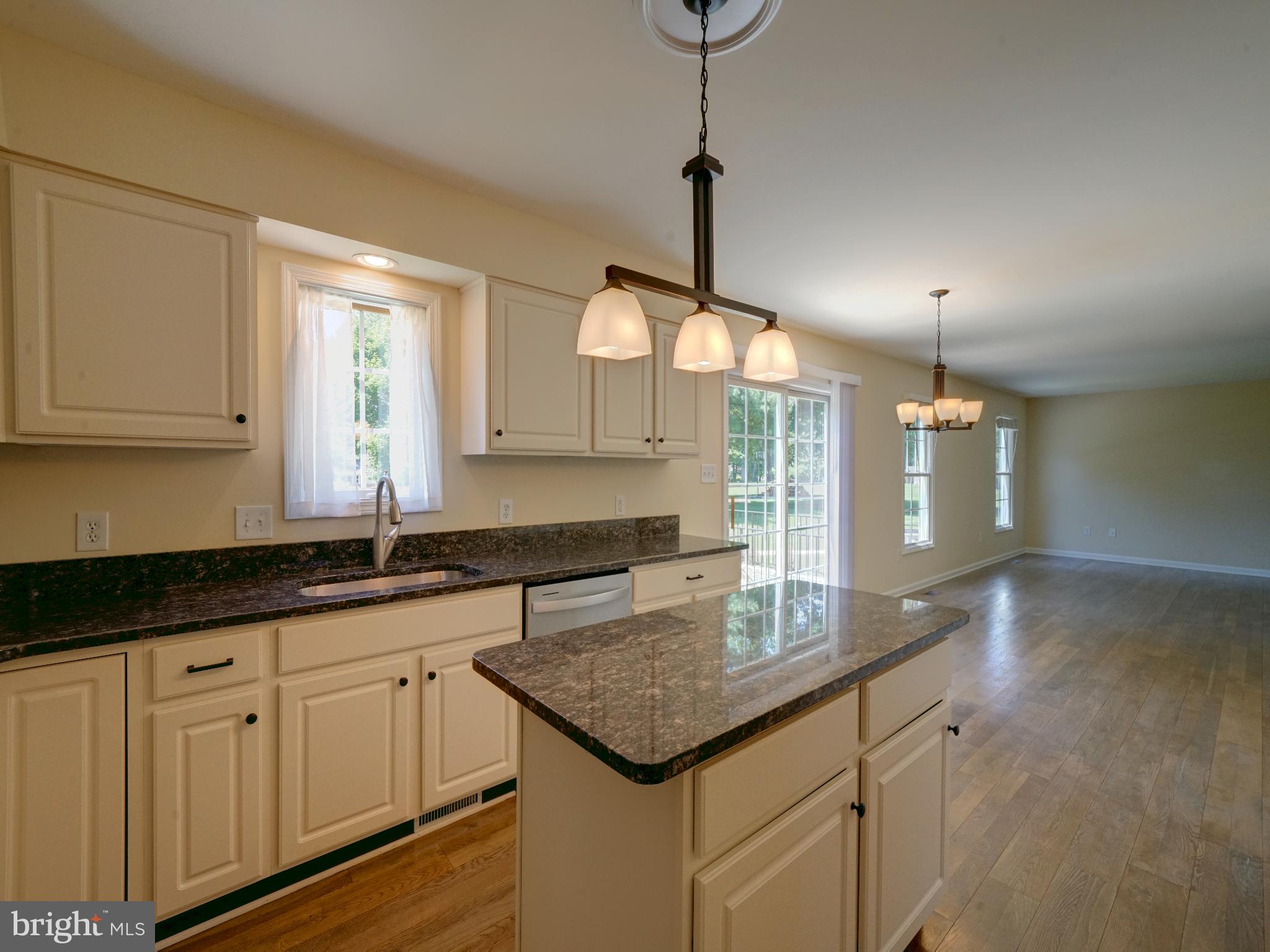 7998 Martown Road Laurel, MD 20723 - Photo 15 of 86
