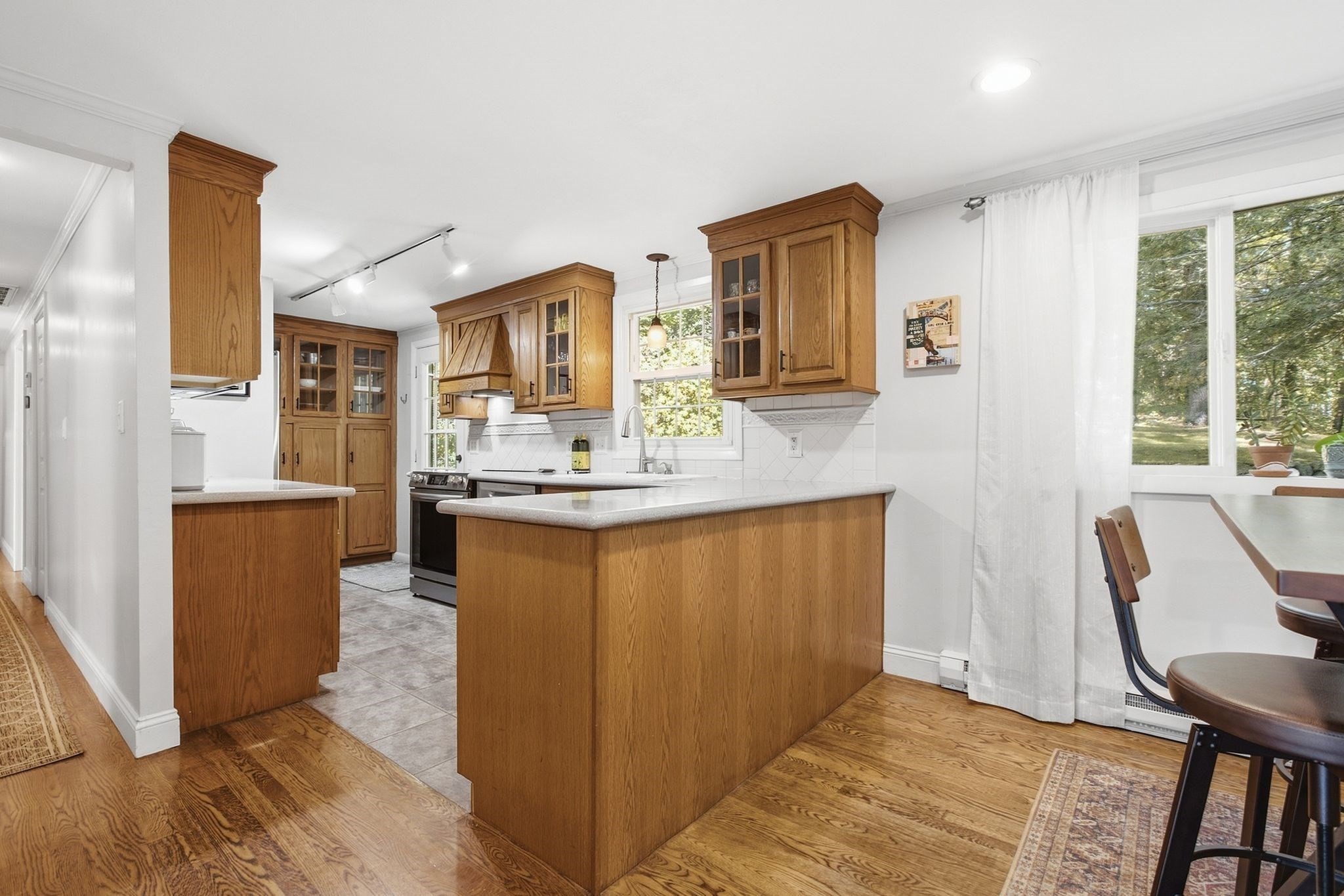 48 Gray Road Andover, MA 01810 - Photo 7 of 38 Gallery Image 7