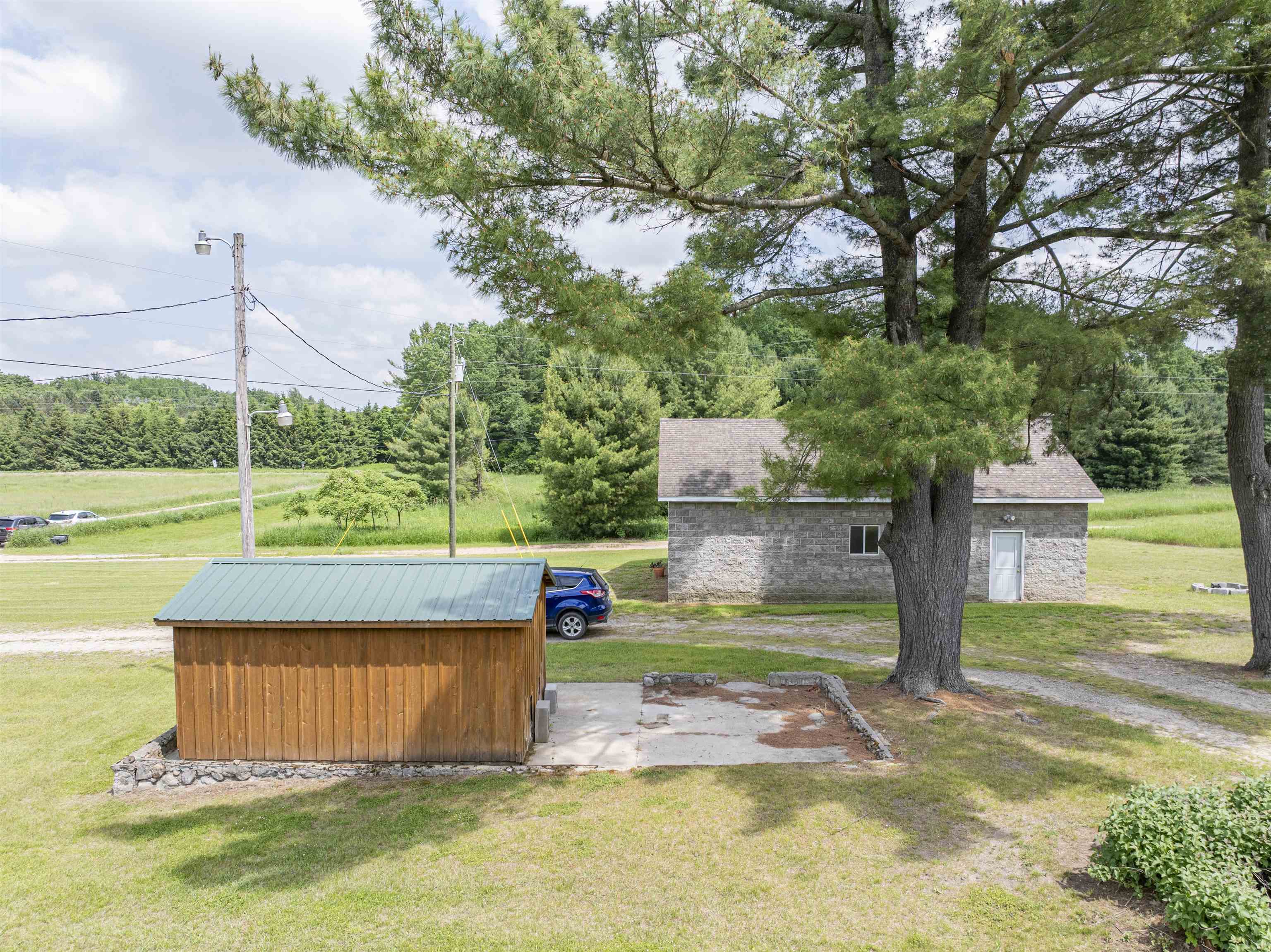 4101 West Battle Road Farwell, MI 48622 - Photo 9 of 36 1923286-cc25deef-09da-4339-87a1-a8cf9bbe323b.JPG