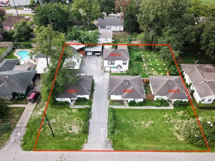 $850,000 | 220 Caplin Street, Houston, TX 77022