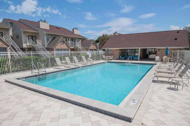 $184,900 | 5001 Grande Drive, Unit 1721, Pensacola, FL 32504