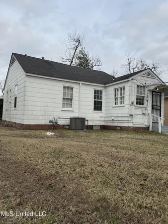 $53,000 | 1723 Riverside Avenue, Clarksdale, MS 38614