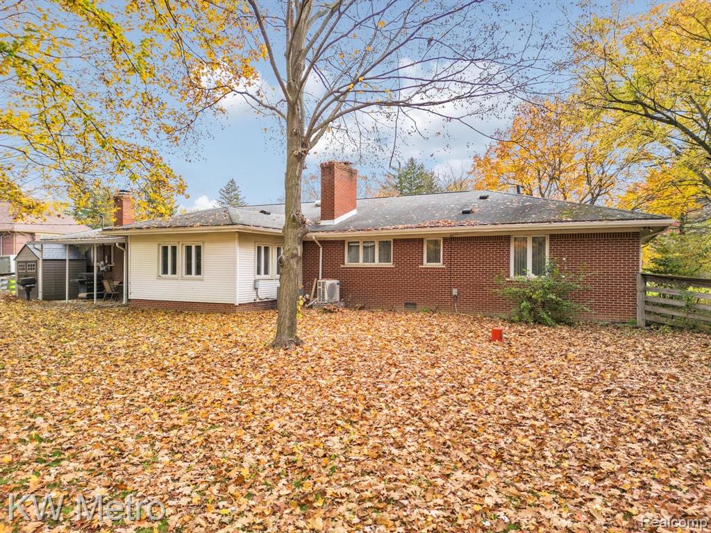 7380 Villamuer Road West Bloomfield, MI 48322 - Photo 53 of 59