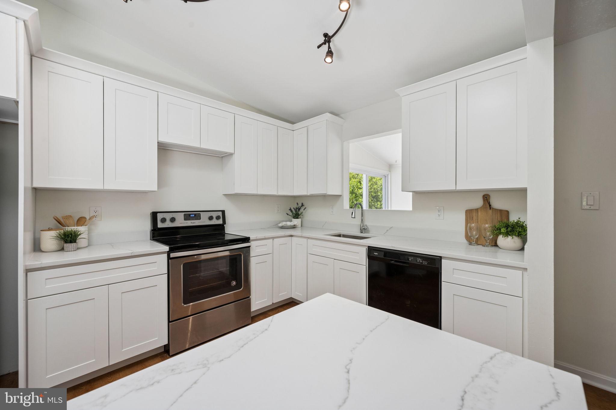 1365 Moyer Road Annapolis, MD 21403 - Photo 6 of 67