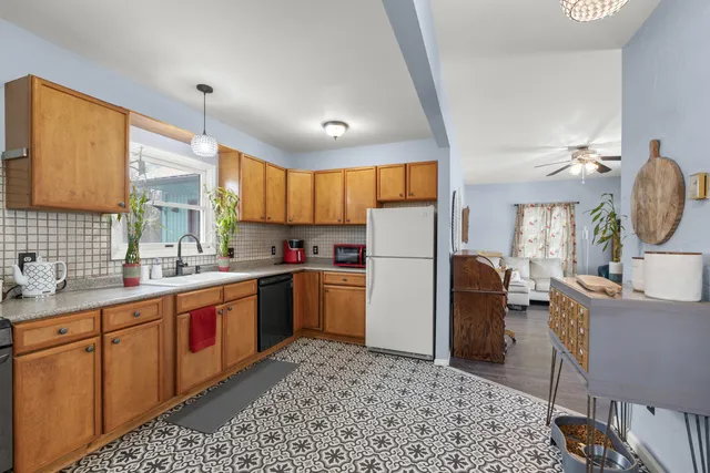 $249,900 | 517 West Commerce Street, Milford, MI 48381