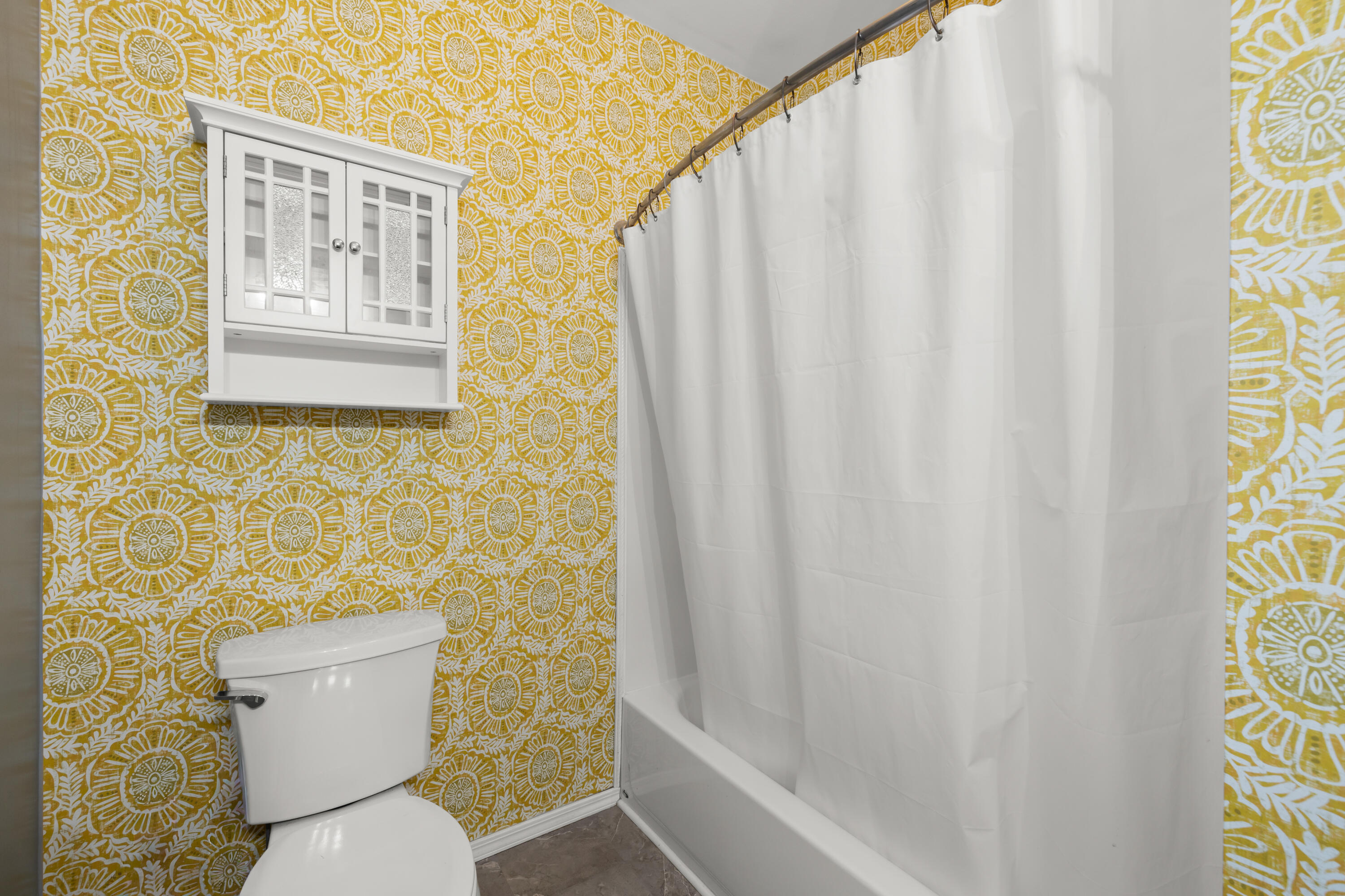 517 West Commerce Street Milford, MI 48381 - Photo 19 of 36 16 bathroom 2