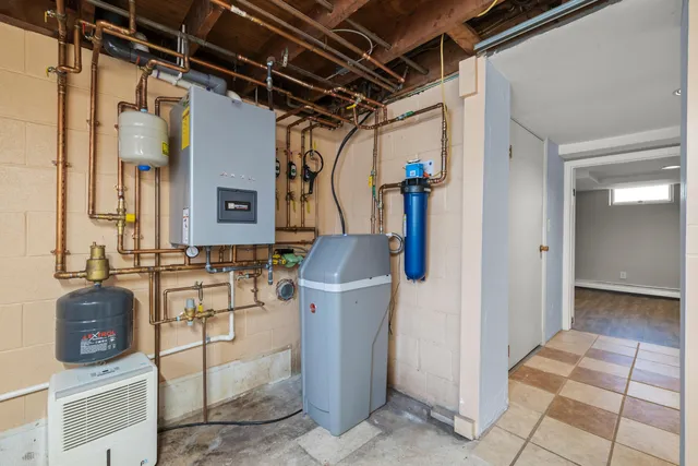 $249,900 | 517 West Commerce Street, Milford, MI 48381