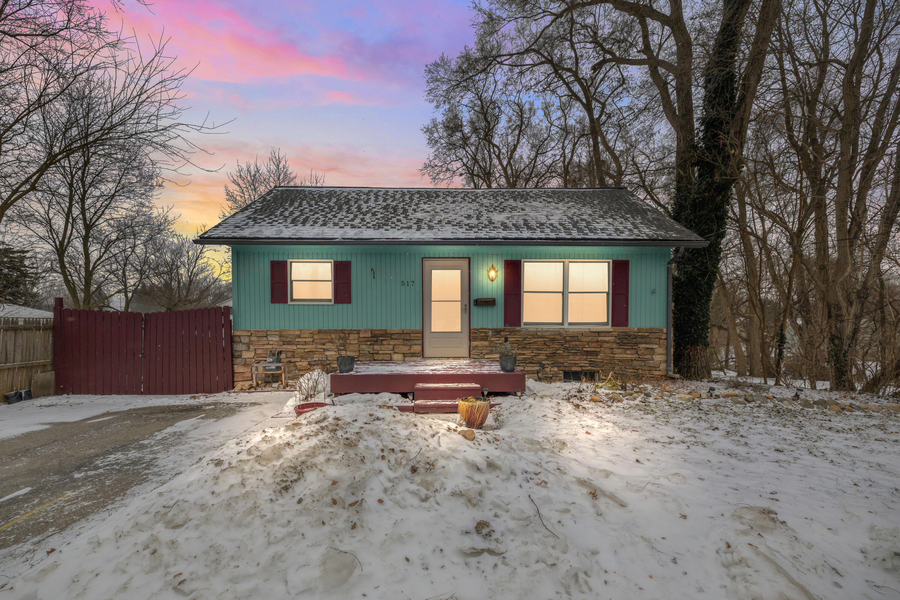 517 West Commerce Street Milford, MI 48381 - Photo 27 of 36 30 exterior front night