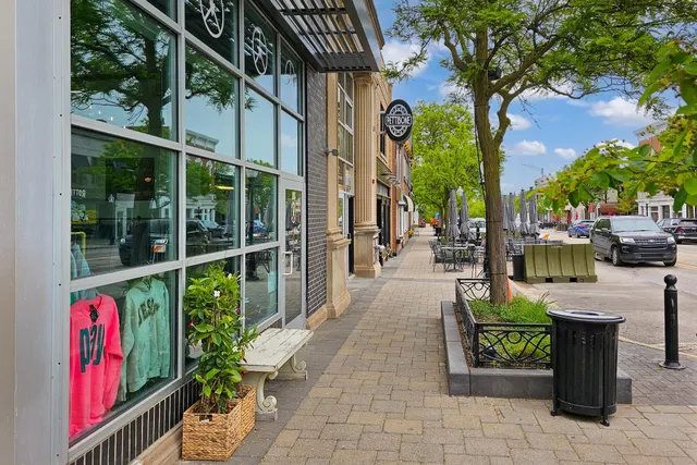 $249,900 | 517 West Commerce Street, Milford, MI 48381