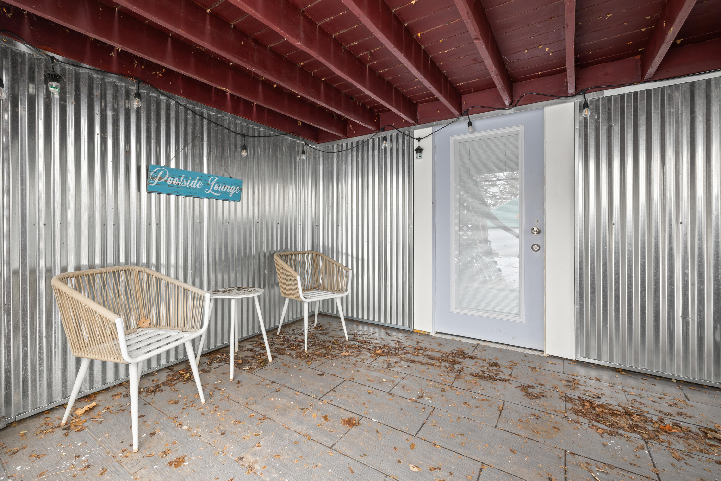 517 West Commerce Street Milford, MI 48381 - Photo 6 of 36 4 exterior patio seating