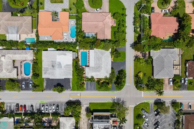 an aerial view of multiple house